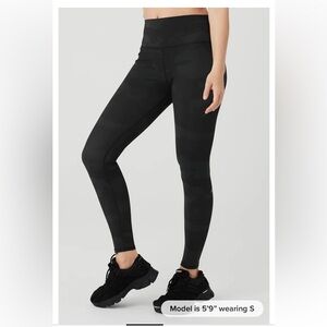 ALO YOGA High-Waist Camo Vapor Legging-Blk Camouflage-S-NWT